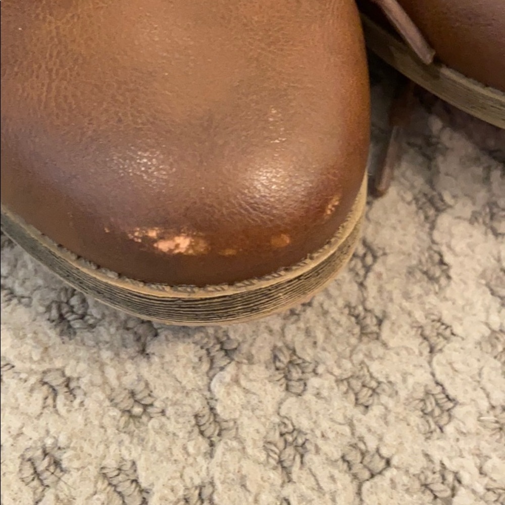 shoes - Picture 3 of 3